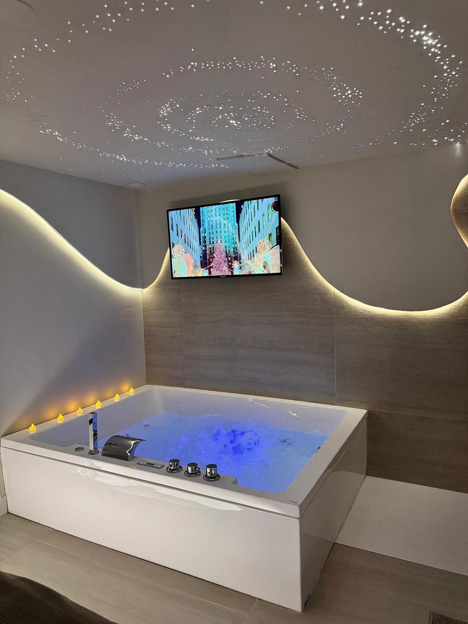 Spa Privatif - Love Room Luxe - Proche Disney Marles-en-Brie المظهر الخارجي الصورة